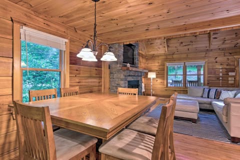 Charming Mtn Cabin 2 Mi From Downtown Boone! House in Boone