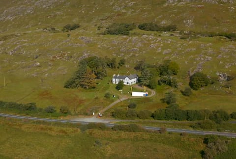 Property building, Neighbourhood, Natural landscape, Bird's eye view, Mountain view