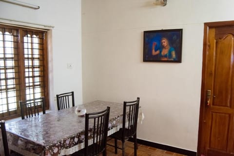 Texas Guest house Condo in Thiruvananthapuram