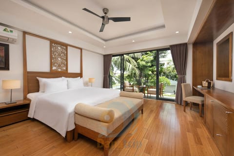 Cozy Ocean Beach Pool Villa Villa in Hoa Hai