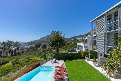 Property building, Facade/entrance, Swimming pool