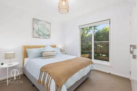 Wiltons Riverside- Sleeping 9, Pet friendly Haus in Ocean Grove