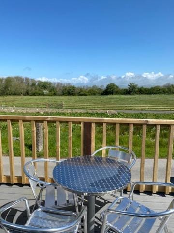 Lodges at Bryncarnedd, Aberystwyth Apartment in Tirymynach