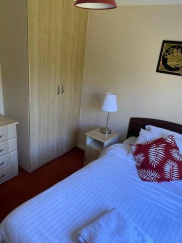 Lodges at Bryncarnedd, Aberystwyth Apartment in Tirymynach