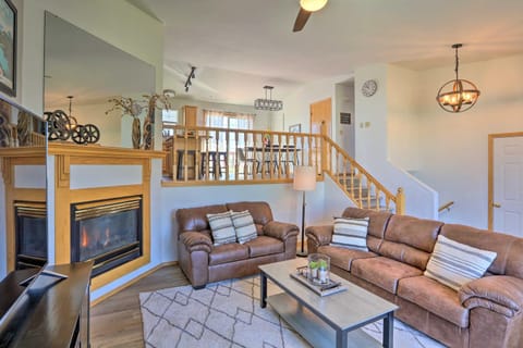 Red Lodge Townhome with Hot Tub and Mountain Views! House in Red Lodge