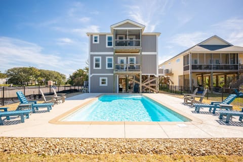 Beach 45 by Oak Island Accommodations House in Oak Island