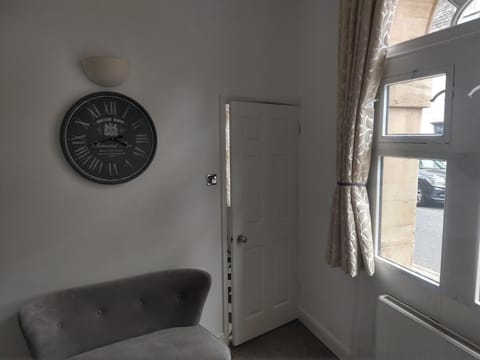 All Saints 2 bed Apartment in central Stamford with Parking House in South Kesteven District