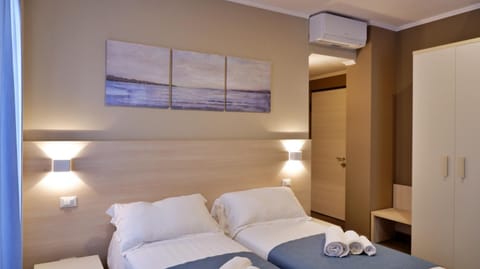 Pianomare Riviera Apartments and Rooms Apartment hotel in Imperia