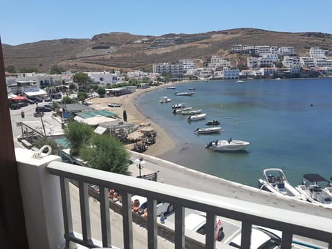 LAREROOMS 2 Apartment in Kea-Kythnos