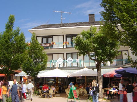 Gästehaus Café Heck Titisee Alojamiento y desayuno in Titisee-Neustadt