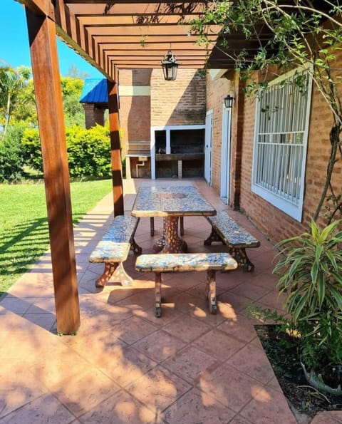 Patio, BBQ facilities