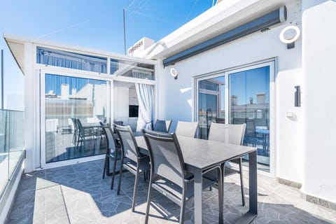 New Luxury Penthouse beachfront in the Algarve Condo in Praia de Armação de Pêra