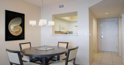 Best Resort Beach Front Condo Apartment in Sunny Isles Beach