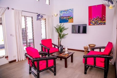 Hibiscus House Gambia Bed and Breakfast in Senegal