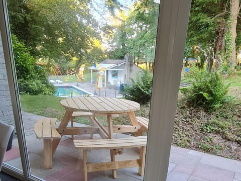 Patio, Spring, Day, Garden, Balcony/Terrace, Dining area, Garden view