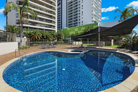 Palmerston Tower on Southport Broadwater Resort in Main Beach