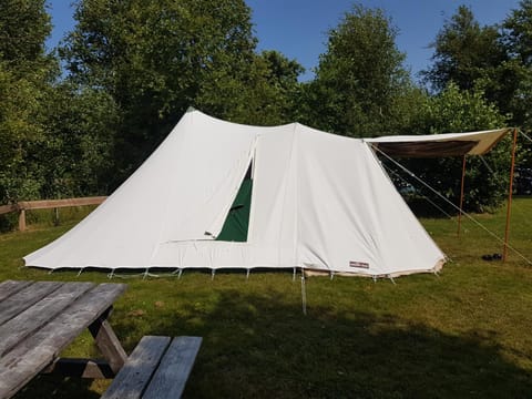 Ameland tentenverhuur Ameland Luxury tent in Nes