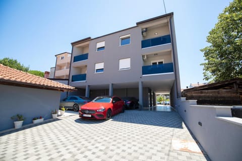 Property building, Parking