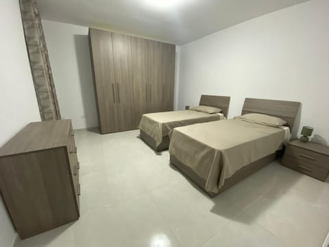 Modern, Spacious, 3 Bedroom Apartment near Malta International Airport Condo in Malta