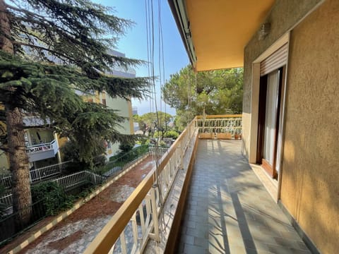 Balcony/Terrace, Garden view