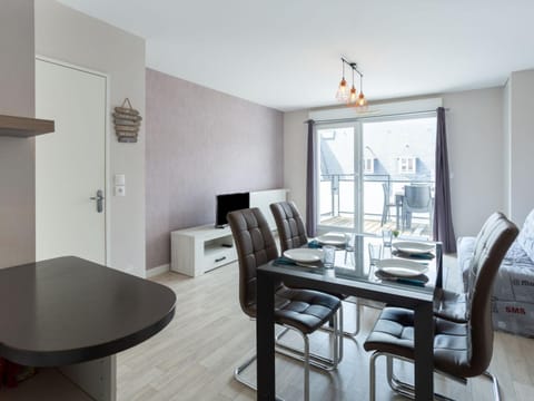 Apartment Montjoie by Interhome Apartment in St-Malo