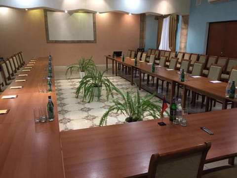 Banquet/Function facilities, Meeting/conference room