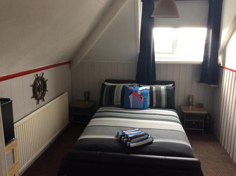 Snowdon House Single rooms for solo travellers Bed and Breakfast in Rhyl