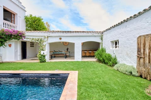 Villa Masía Blanca Villa in Baix Penedès