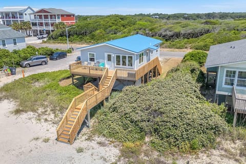 Windward Mark by Oak Island Accommodations House in Oak Island