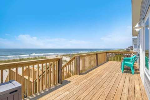 Windward Mark by Oak Island Accommodations House in Oak Island