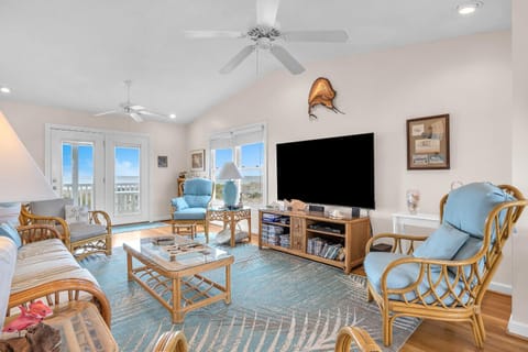 The Beach House by Oak Island Accommodations House in Caswell Beach