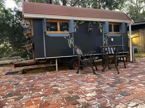 Gypsy Van Tiny House with Unique Outdoor Bathroom, WIFI & Firepit Luxury tent in Mandurah