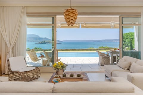SK Place Luxury Seafront Villas Chania Villa in Almyrida