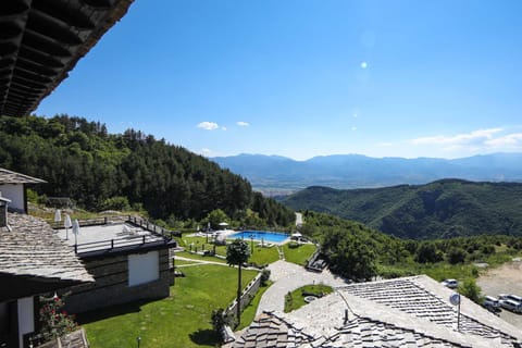 Mountain view, Pool view, River view