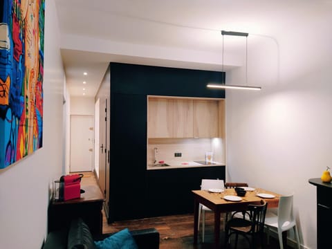 Dining area, kitchen