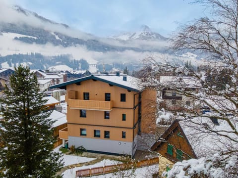 Property building, Winter