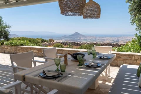 View (from property/room), Balcony/Terrace, Mountain view, Sea view, Dinner