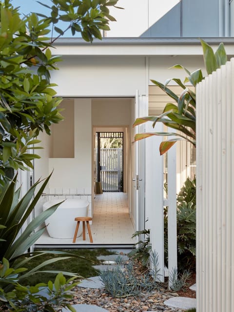 Byron Bay Accom North Beach Houses 34 Bayshore Drive - No pool in studio Apartment in Byron Bay