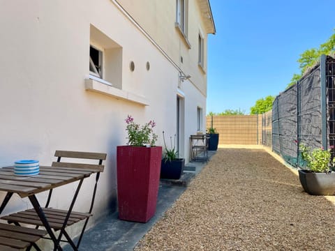 Property building, Patio, Day, View (from property/room), Balcony/Terrace, Balcony/Terrace, Dining area