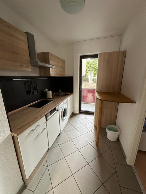 Kitchen or kitchenette, kitchen