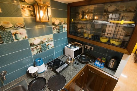 Coffee/tea facilities, Kitchen or kitchenette