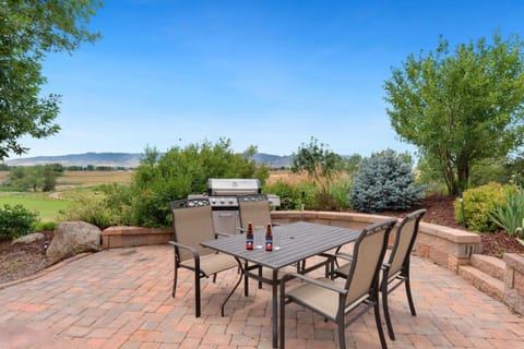 Welcome to Sunrise Ranch! Amazing Mountain Views! House in Fort Collins