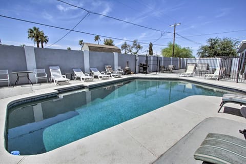 Ultimate Phoenix Group Getaway Patio and Pool! House in Phoenix