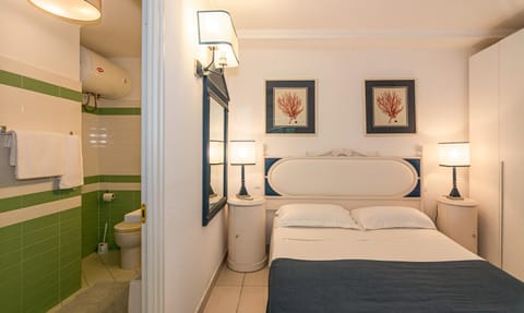 Bathroom, Bedroom