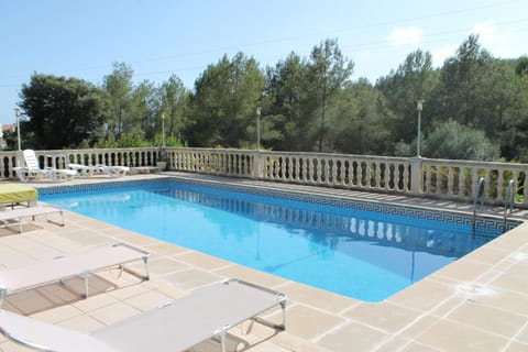 Day, Pool view, Swimming pool, sunbed