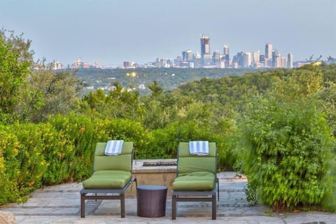 Austin Luxury Retreat Casa in Lake Austin