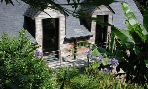 Un Jardin en Pente Douce House in Finistere
