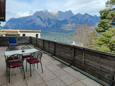 Balcony/Terrace, Mountain view