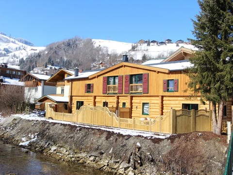 Property building, Winter