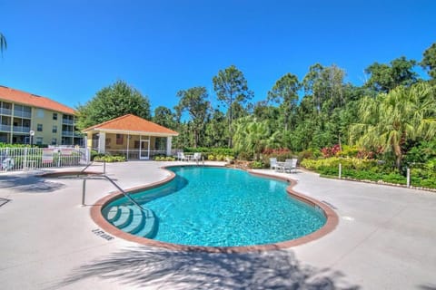 Coral Falls of Lely w Tiki Huts & Heated Pool Casa in Lely Resort